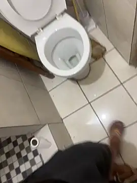 Kadenj92 online show from 04/05/26, 07:59