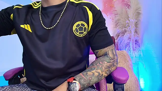  spencer boy online show from 04/11/26, 01:02