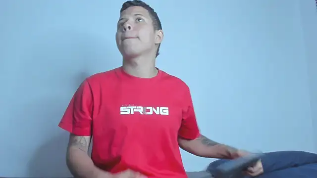 LatinsGuys2026 online show from 04/02/26, 11:50