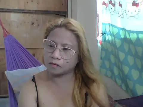 Snapshot of PinayChristine chatting on 04/09/26, 03:52 PinayChristine online show from 04/09/26, 03:52