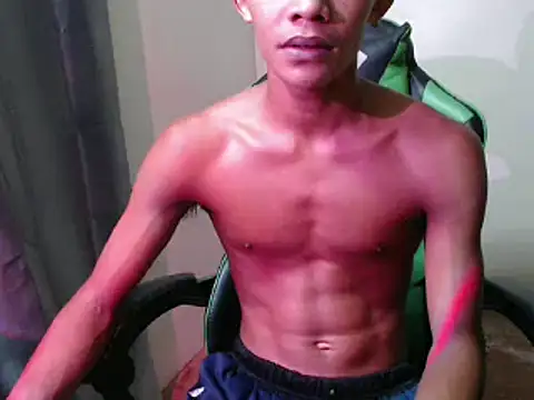 Snapshot of pinoy_lowey18 chatting on 04/03/26, 05:08 pinoy lowey18 online show from 04/03/26, 05:08