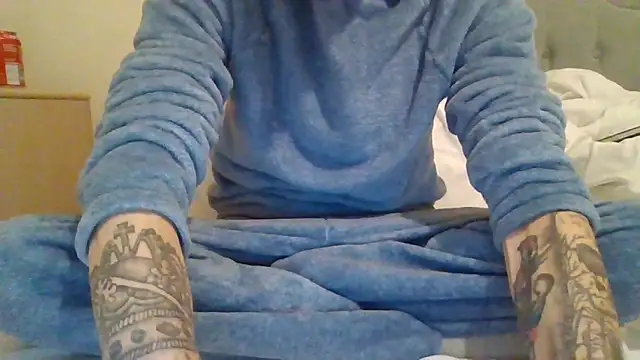 feetlovrr94 online show from 04/10/26, 11:12