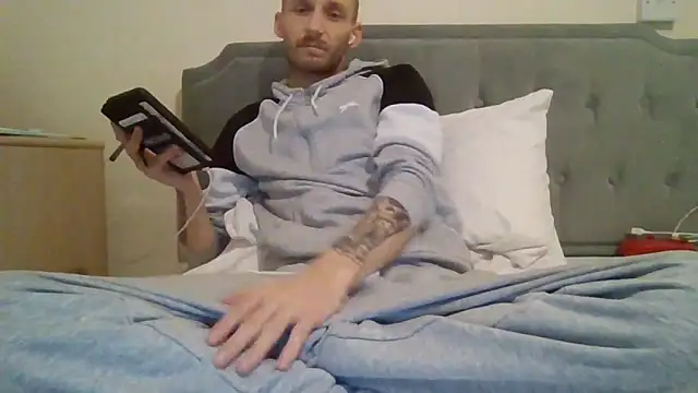 feetlovrr94 online show from 03/31/26, 10:23