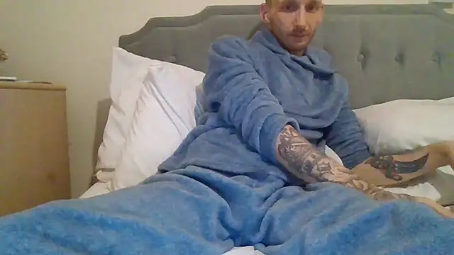 feetlovrr94 online show from 03/26/26, 06:50