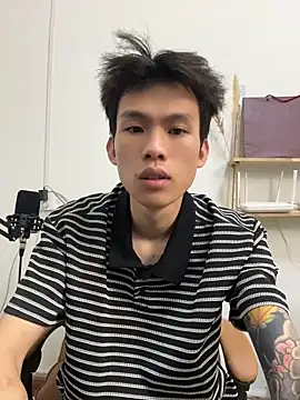 zzzzppp3 online show from 04/22/26, 03:57