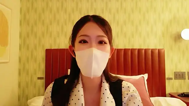 Snapshot of maya_chan_desu chatting on 04/14/26, 02:05 maya chan desu online show from 04/14/26, 02:05