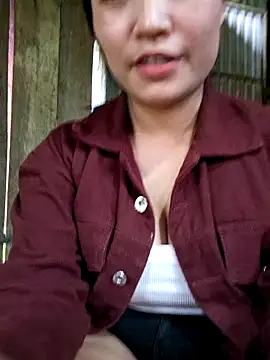 Snapshot of Bella-ox19 chatting on 03/24/26, 01:27 Bella-ox19 online show from 03/24/26, 01:27