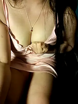 Snapshot of Bella-ox19 chatting on 03/29/26, 01:24 Bella-ox19 online show from 03/29/26, 01:24