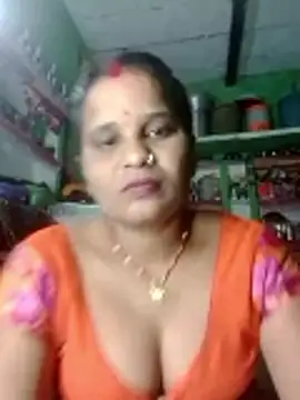 Shivani09900 online show from 05/28/26, 07:53