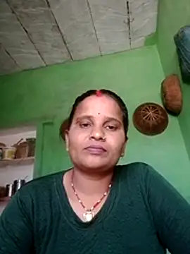 Shivani09900 online show from 05/31/26, 06:30