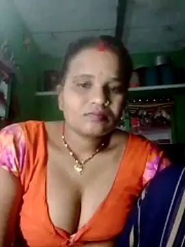 Shivani09900 online show from 05/31/26, 07:03