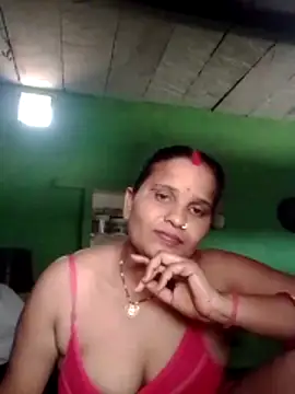 Shivani09900 online show from 06/15/26, 06:46