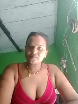 Shivani09900 online show from 06/28/26, 12:28