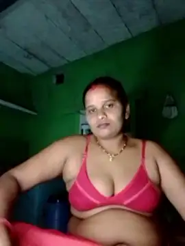 Shivani09900 online show from 06/11/26, 09:01