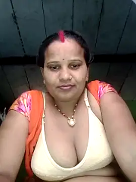Shivani09900 online show from 06/21/26, 07:47