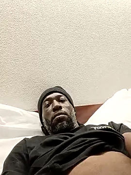 Snapshot of KingBlackStallion chatting on 04/08/26, 01:56 KingBlackStallion online show from 04/08/26, 01:56