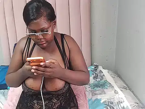 Chocolatemelons17 online show from 04/07/26, 12:40