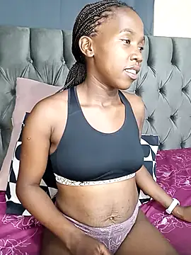 Snapshot of Cybil_Hearts chatting on 04/03/26, 08:37 Cybil Hearts online show from 04/03/26, 08:37