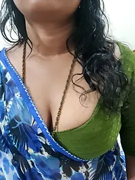 Snapshot of Ramya_456 chatting on 06/18/26, 08:46 Ramya 456 online show from 06/18/26, 08:46