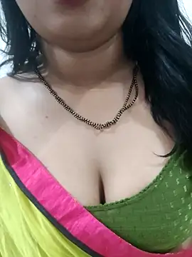 Snapshot of Ramya_456 chatting on 06/21/26, 06:19 Ramya 456 online show from 06/21/26, 06:19