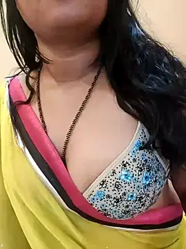 Snapshot of Ramya_456 chatting on 06/17/26, 04:23 Ramya 456 online show from 06/17/26, 04:23