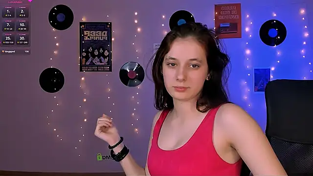 nami glow online show from 03/26/26, 12:14