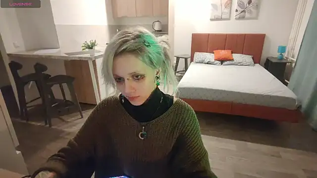 Snapshot of StijenaHunt chatting on 03/29/26, 02:52 StijenaHunt online show from 03/29/26, 02:52