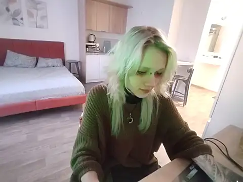 Snapshot of StijenaHunt chatting on 03/31/26, 01:24 StijenaHunt online show from 03/31/26, 01:24