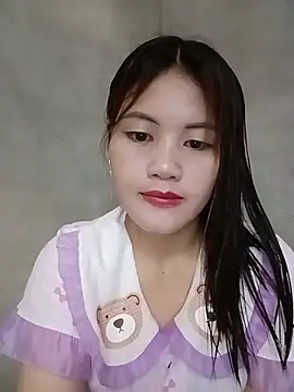 Snapshot of meg_06 chatting on 06/06/26, 01:33 meg 06 online show from 06/06/26, 01:33