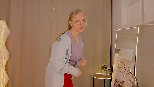 AlicaCohill online show from 04/15/26, 07:07