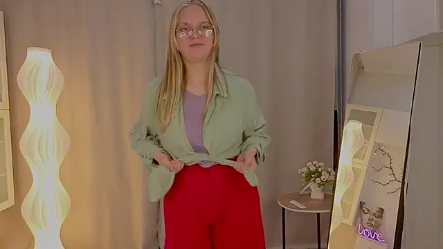 AlicaCohill online show from 04/03/26, 07:09