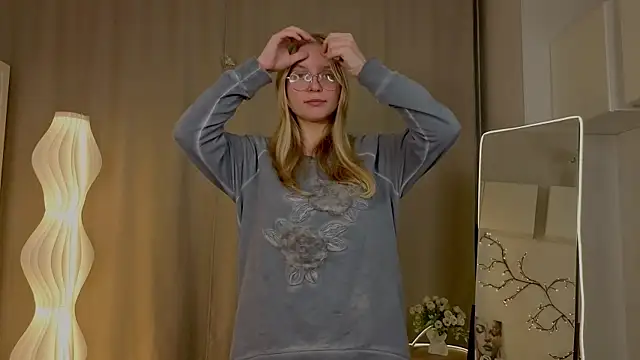 AlicaCohill online show from 04/02/26, 07:09