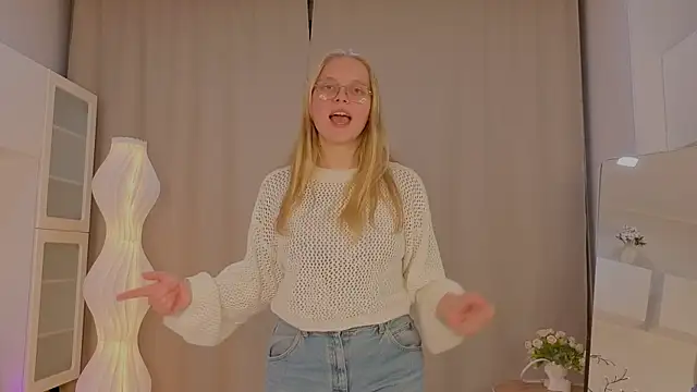 AlicaCohill online show from 04/06/26, 07:15