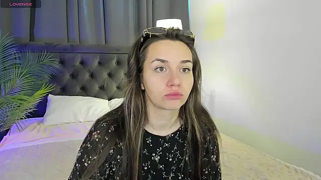 Domirelle online show from 05/22/26, 03:48