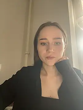 Snapshot of Mary_Smitty chatting on 03/25/26, 04:34 Mary Smitty online show from 03/25/26, 04:34