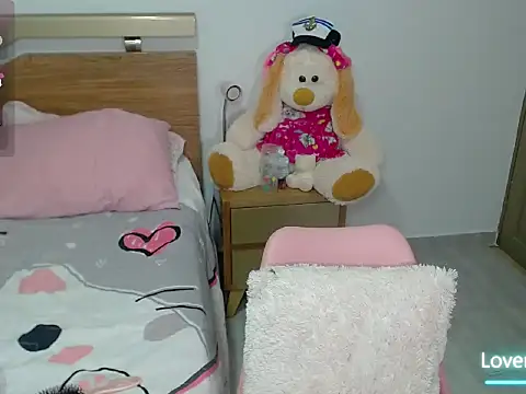 honey-blossom online show from 05/29/26, 05:02