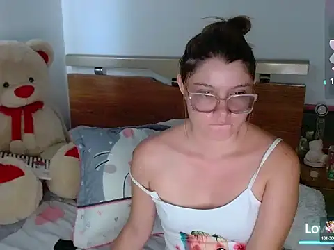 honey-blossom online show from 03/23/26, 02:39