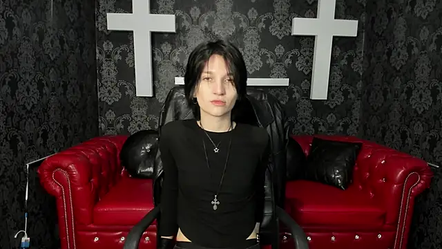 Snapshot of AdonBev chatting on 04/12/26, 05:11 AdonBev online show from 04/12/26, 05:11