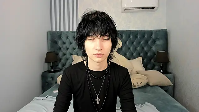 Snapshot of AdonBev chatting on 06/28/26, 05:25 AdonBev online show from 06/28/26, 05:25