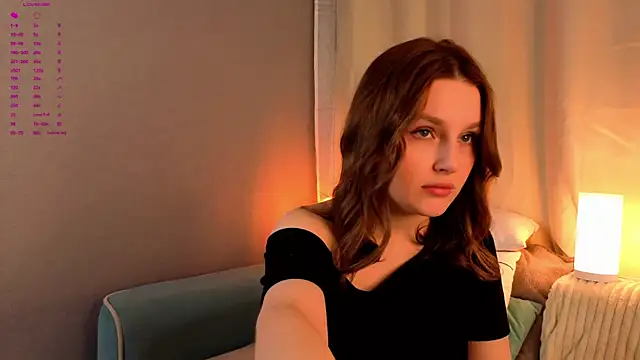 Snapshot of LorriMonz chatting on 05/25/26, 02:44 LorriMonz online show from 05/25/26, 02:44