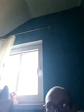 Snapshot of tomeksex1x chatting on 11/13/25, 10:41 tomeksex1x online show from 11/13/25, 10:41