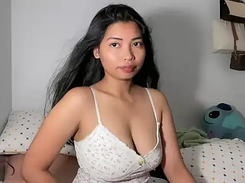 Snapshot of zafarina_18 chatting on 05/22/26, 03:04 zafarina 18 online show from 05/22/26, 03:04