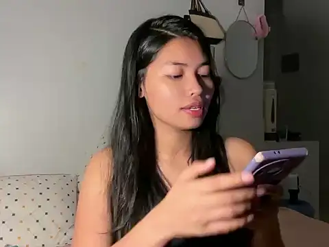 Snapshot of zafarina_18 chatting on 06/02/26, 04:29 zafarina 18 online show from 06/02/26, 04:29