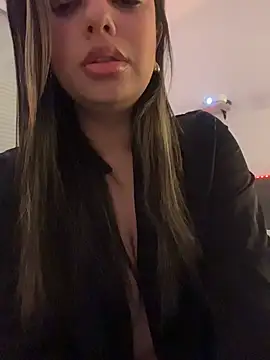 Lusty Lunaa online show from 04/06/26, 07:42