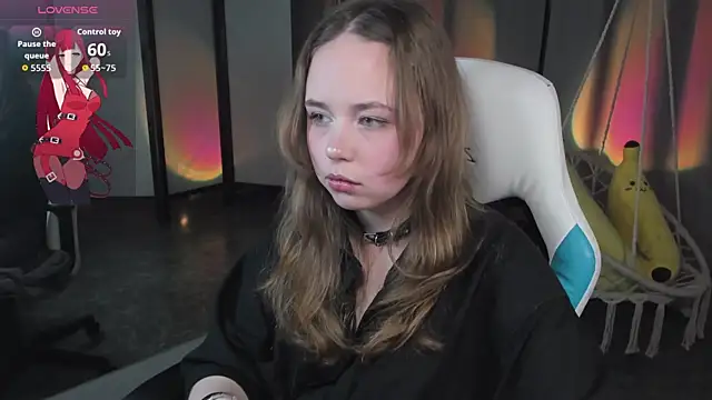 LeonaHicks online show from 04/19/26, 06:25