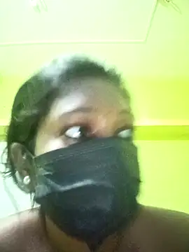 bannerjeesneha20 online show from 04/14/26, 11:32