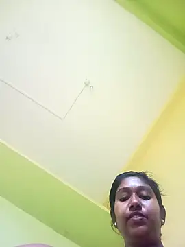 Snapshot of bannerjeesneha20 chatting on 04/24/26, 01:29 bannerjeesneha20 online show from 04/24/26, 01:29