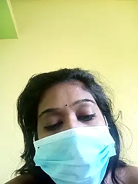 Snapshot of bannerjeesneha20 chatting on 04/01/26, 02:02 bannerjeesneha20 online show from 04/01/26, 02:02