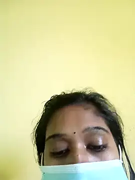 Snapshot of bannerjeesneha20 chatting on 04/07/26, 02:02 bannerjeesneha20 online show from 04/07/26, 02:02