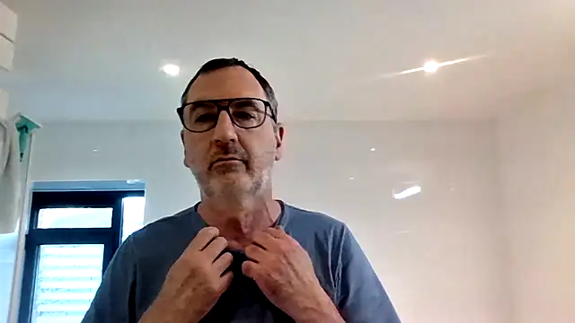 Snapshot of HotLucas66 chatting on 04/08/26, 05:31 HotLucas66 online show from 04/08/26, 05:31